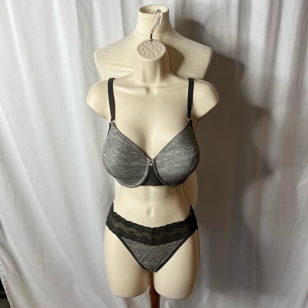 ⸻

NATORI Bliss Perfection Bra & Panty Set | 38DD |Heather Grey
